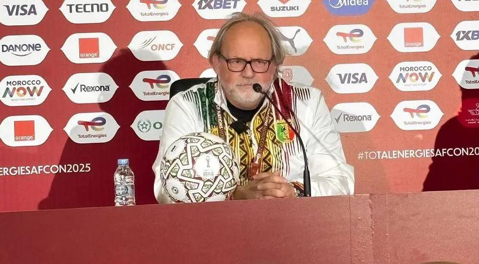 Mali vs Sénégal : La Masterclass Psychologique de Tom Saintfiet avant le Choc 🇲🇱🇸🇳